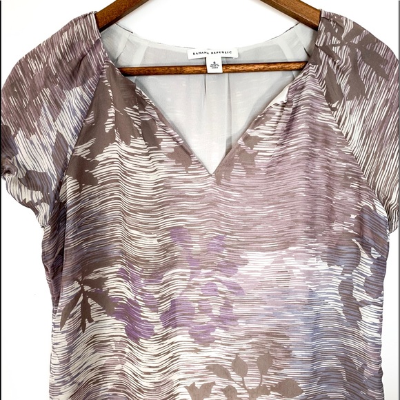 Banana Republic 100%silk crepe short-sleeve blouse - Picture 5 of 8